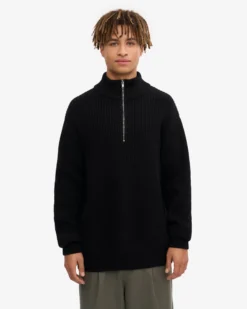 Merino Quarter Zip - Deep Black