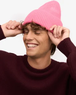 Merino Wool Hat - Bubblegum Pink