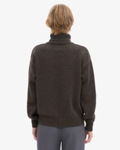 Merino Wool Turtleneck - Coffee Brown