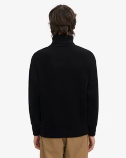 Merino Wool Turtleneck - Deep Black