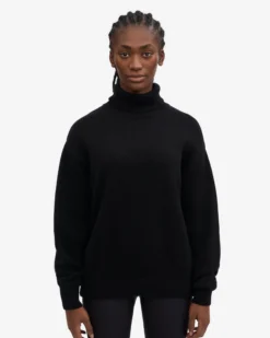 Merino Wool Turtleneck - Deep Black