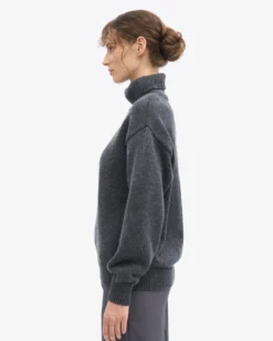 Merino Wool Turtleneck - Lava Grey