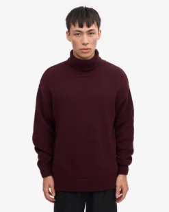 Merino Wool Turtleneck - Oxblood Red