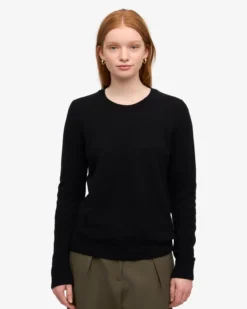 Women Classic Merino Wool Crew - Deep Black